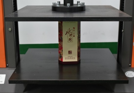 ista實驗室圖片2 酒包抗壓測試驗證_副本.jpg